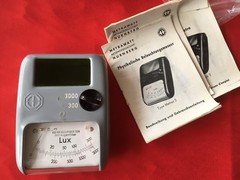 VINTAGE METRAWATT LUXMETER NURNBERG LUXMETRE A.G FUR MESSAPARATE BERN LUX METER