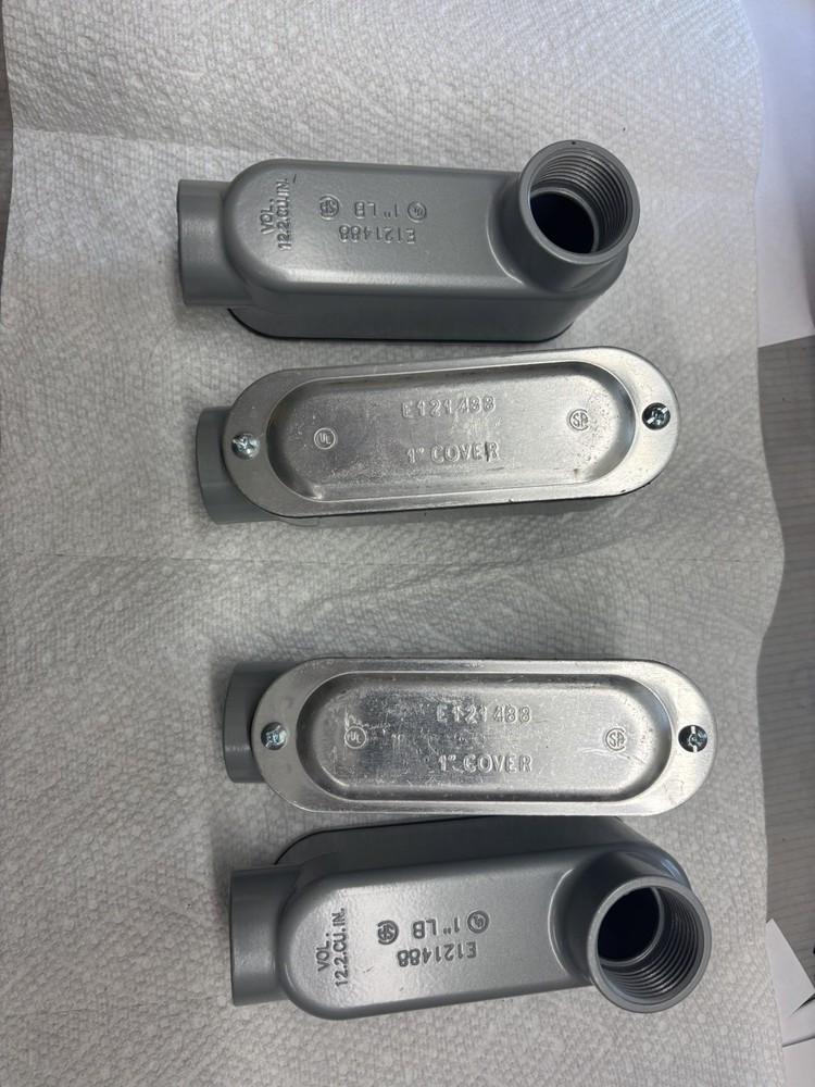 Neer 121488 1 inch LB Conduit body with cover and gasket. Lot of 4