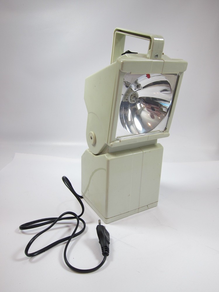 New Beghelli Faro Scout 2110 Emergency Light Lamp Boat Marine IP40