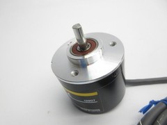 OMRON E6C2-CWZ6C 5-24VDC 1800P/R 2M NSMP