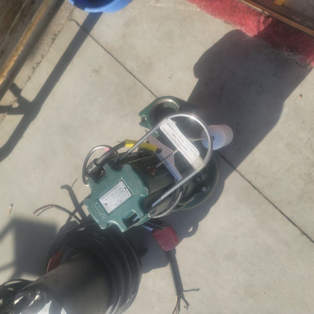 Zoeller D284-E 1 HP 1725 RPM 230VAC 35 Ft Max Head Sewage Ejector Pump