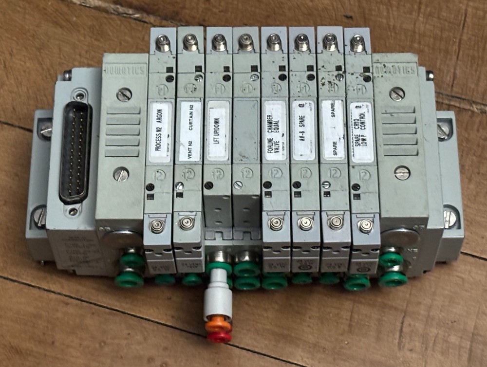Numatics 239-1087 25 PIN SUB-D CONNECTOR SOLENOID VALVE MANIFOLD ASSEMBLY
