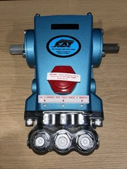 CAT PUMPS Plunger Pump 4 GPM 2200 PSI 1/2″Inlet 3/8″ Discharge Blue/Silver 310