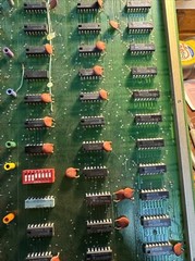 National Semiconductor Chips. AD40004, SN74LS, MM2102 Vintage white gold Ceramic
