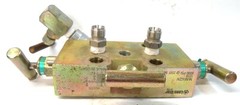LONESTAR, PGI 3-VALVE MANIFOLD, M-581CDV, 6000 PSI, 1018, ASTM A108,
