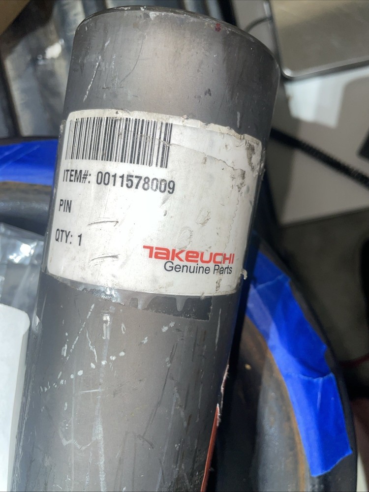 Takeuchi Bucket Pin 0011578009