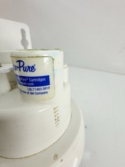 3M Aqua-Pure water filter system head unit. 3/8 replaceable cartridges.