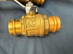 LOT {6} 1″ Ball Valves P X P; {4} 1″, {1} 3/4 {1} 1-1/4 Full Port Made in Italy