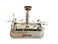 Vintage Lab Beam Balance Scale HC-TP12B 100g w Weights Apothecary Medical