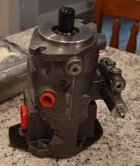 PD028PS02SRS5BC00T02B0000 P1/PD 28cc Series Medium Pressure Mobile Piston Pump