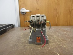 LS Starter GMC-100 / GTK-100 Coil: 100-240VAC 100-220VDC Trip: 65-100A Used