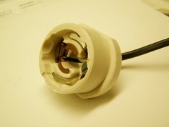 Leviton porcelain quick dis-connect for Abolite HID ballast housing