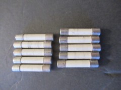 TEN Buss ABC-2-1/2 Fuses 2.5 amp, 250 volt Bussmann ceramic fuses New NOS