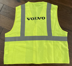 VOLVO YELLOW SAFETY PPE PERSONAL PROTECTIVE EQUIPMENT XL & POCKETS Vest