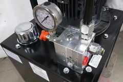 Monarch T2VC355C02F1-01 3 HP 1800 RPM 208-230/460VAC Hydraulic Power Unit