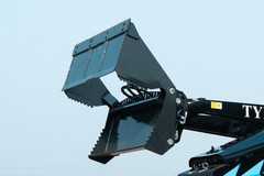 4-in-1 Bucket Attachment for Mini Skid Steer Fits TYPHON STOMP X1300 & STOMP 509