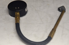 Milton Industries Air Pressure Gage Assembly 0-400PSIG P/N 1064 (3-I)