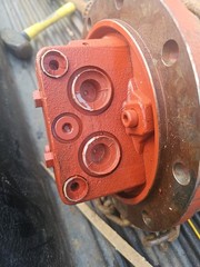 Takeuchi TL12 Final Drive Motor