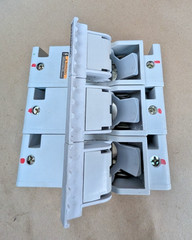 🤠 BUSSMANN MODULAR FUSE HOLDER CH60J31 EASY ID 60 AMP 600 VAC CLASS J FUSES
