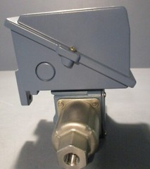 United Electric Controls Company H400K-15923 Switch Pressure Differential