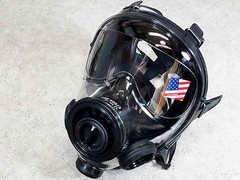 NBC Gas Mask Military-Grade SGE 400/3 Comes with TWO 40mm NATO CBRN Filters, NIB