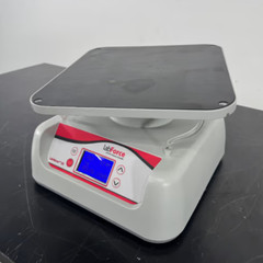 Lab Force 1154J57 3D Rocker with Flat Mat, US Plug, 13.5″ x 13″ Platform, 2.3 kg