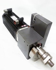 Lenze MDSKSR056 servo motor 3400 r/min 1.8 kW -unused-