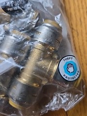 4-Pack SharkBite MAX 1/2″ Tee Push-To-Connect UR362 – NEW