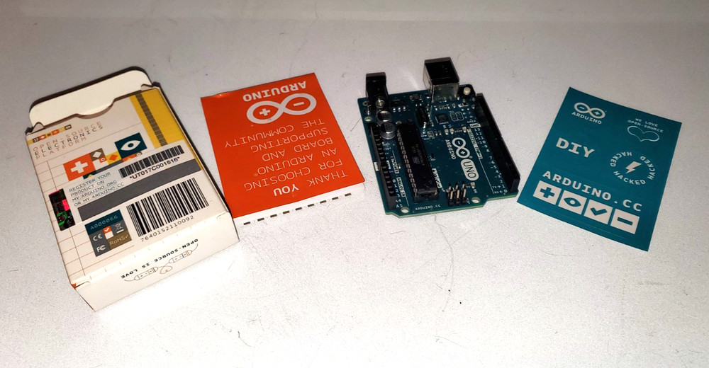 Authentic Arduino Uno – Free delivery