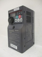 Mitsubishi FR-D720-0.1K D700 Inverter AC VS Drive 3PH 200-240V 0.8A 0.2-400Hz