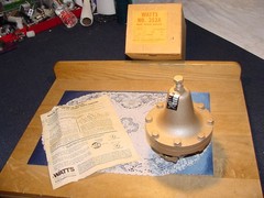 Watts 252A Bronze Pressure Regulator, 3/4 FNPT, Range 10-30Psig, Steam, 146M1
