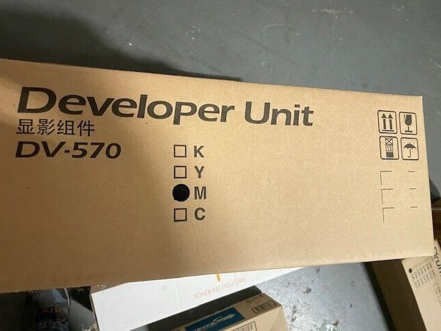 Kyocera 302HG93205 (DV-570M) Magenta Developer Unit