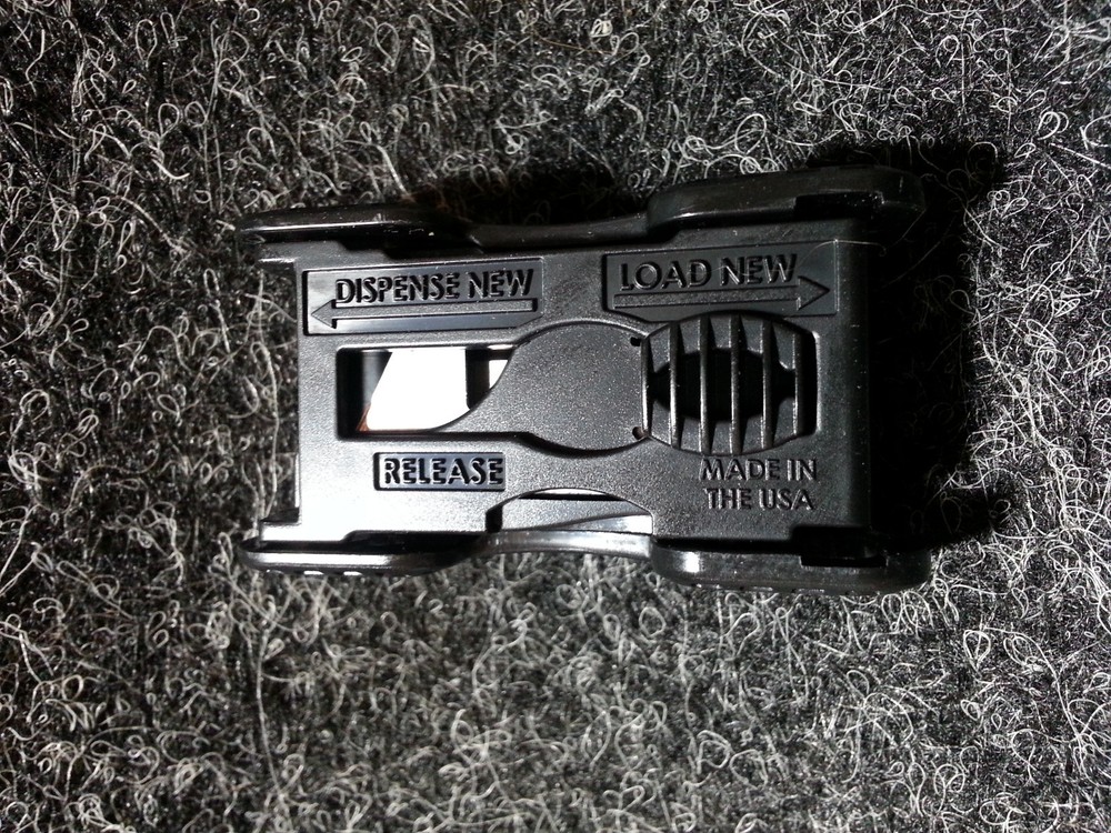 PACIFIC HANDY CUTTER PBD SAFETY POCKET BLADE DISPENSER FOR HOLSTER S4 & S5