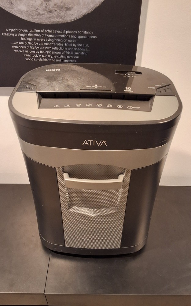 Ativa® 10-Sheet Micro-Cut Shredder 10MC02 Works Great!!!