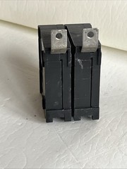 ITE Siemens B220 Circuit Breaker 20A 2Pole 120/240VAC 10KAIC Bolt On Panel Mount