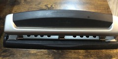 Swingline ACCO Brands Heavy Duty 3 Hole Punch 74870