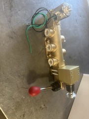 FREE SHIPPING. VGK-4523-20C-D012 Air Bottom Dumps pneumatic Valve 3 way position