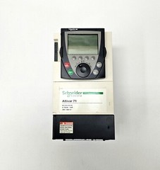 Schneider Altivar 71 ~ Variable Speed Drive ~ ATV71H075N4S337 & VW3A1101