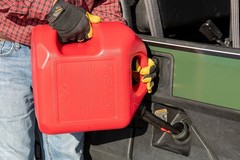 Midwest Can 5 Gallon Auto Shut off Gasoline Can, 5610-4, Red in Color