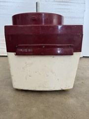 Robot Coupe R2 Combination Processor Base Only not working unsure how to use.