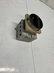 Allen-Bradley 194E-E63-1753 Ser.B Load Switch. Y-011