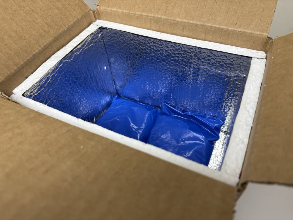 Insulated Shipping Box 14″ x 10″ X 10” with 0.5” Foam & two 8 Oz Cold Packs