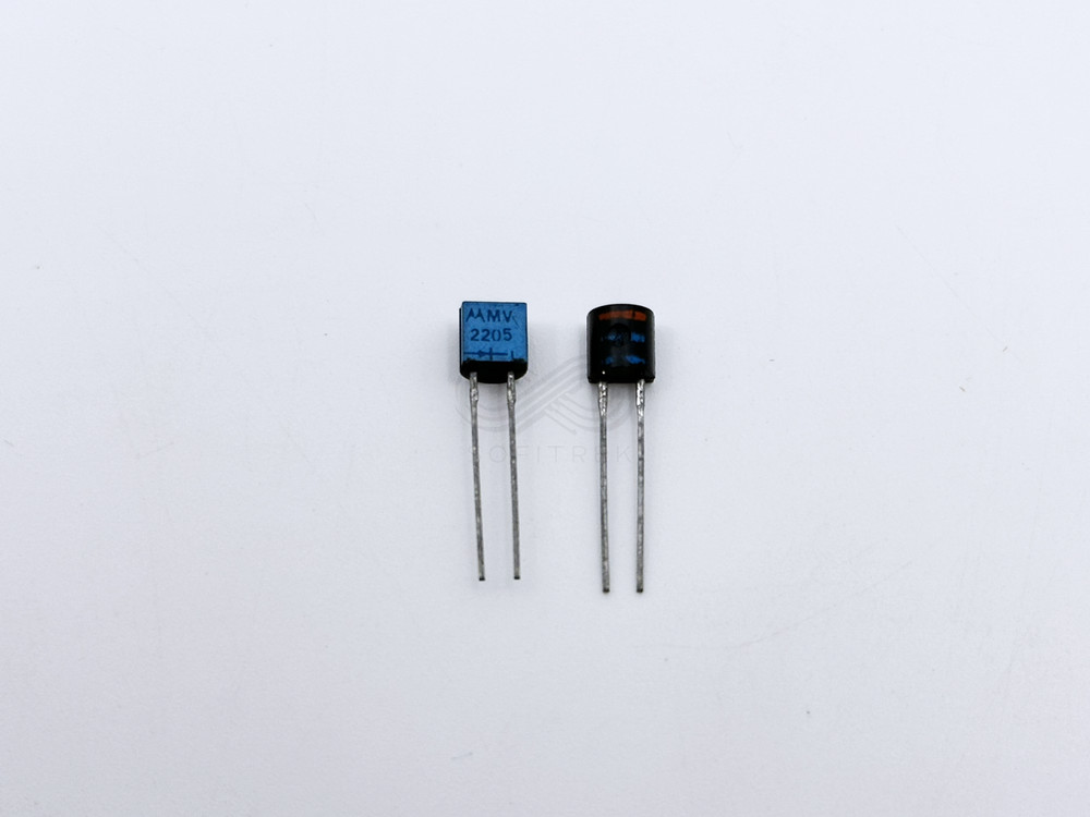 5PCS MV2205 Motorola Varactor Tuning Diode 25V 15pF TR 2.5 TO-92