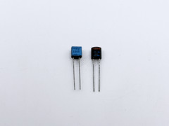 5PCS MV2205 Motorola Varactor Tuning Diode 25V 15pF TR 2.5 TO-92