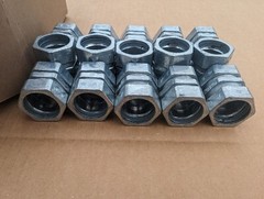 Lot of 15 Arlington 822 1″ EMT Compression Connector Concrete Tight Zinc Diecast