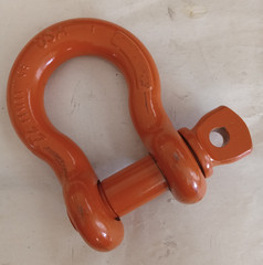 Columbus McKinnon 7/8″ Screw Pin Anchor Shackle #M653 (6 1/2T WLL) – Orange