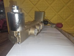 FREE SHIPPING. VGK-4523-20C-D012 Air Bottom Dumps pneumatic Valve 3 way position