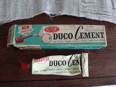 USED Du Pont Duco Cement Reg. U.S. PAT. OFF. Vintage RARE Piece Original Package