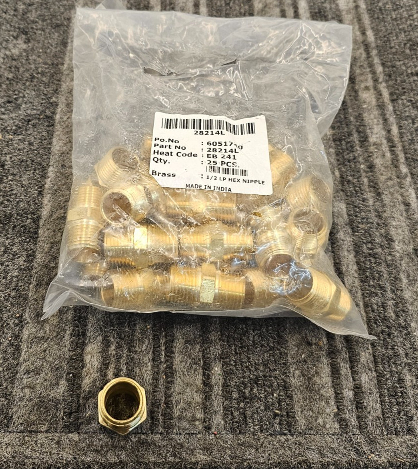 (QTY 25) 28214L Low Pressure Hex Nipple 1/2″ Male NPTF Brass Pipe Thread