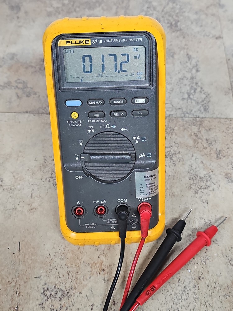 Fluke 87 111 Industrial Multimeter RMS with Leads
